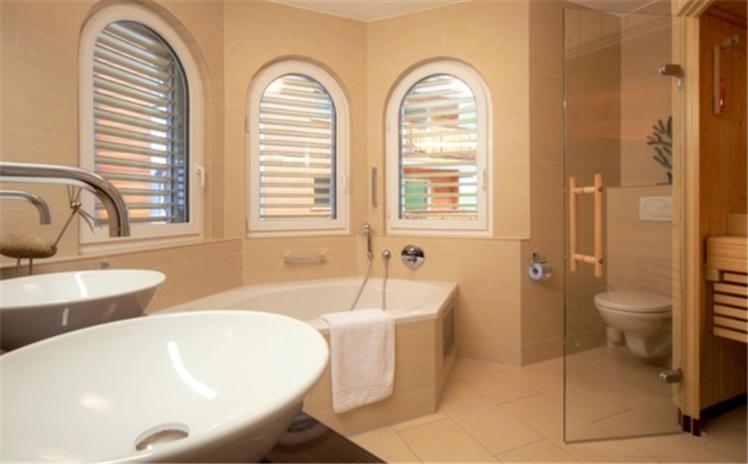 Residenz Ambassador B11 Lägenhet Leukerbad Exteriör bild